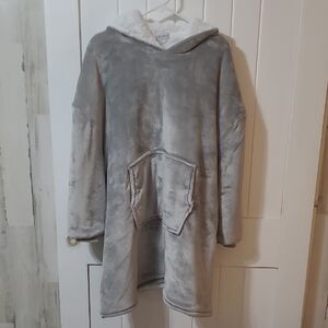 Cozy Gray Hooded Sweatshirt